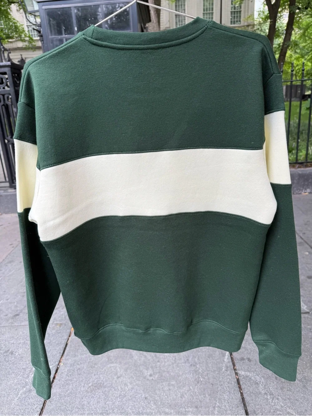 New York City Green & Cream Crewneck Sweatshirt - unisex